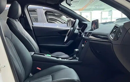 Mazda CX-4, 2023 год, 2 100 000 рублей, 17 фотография