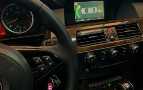 BMW 5 серия, 2006 год, 1 070 000 рублей, 16 фотография