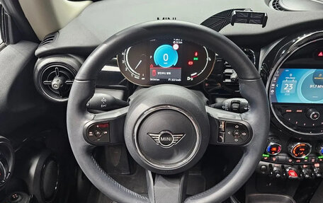 MINI Hatch, 2022 год, 1 660 000 рублей, 18 фотография