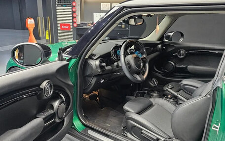 MINI Hatch, 2022 год, 1 660 000 рублей, 14 фотография