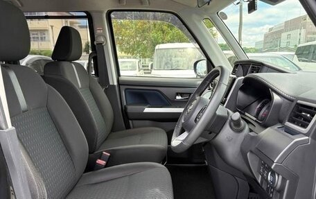 Toyota Roomy I, 2023 год, 1 070 000 рублей, 9 фотография