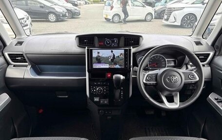 Toyota Roomy I, 2023 год, 1 070 000 рублей, 8 фотография