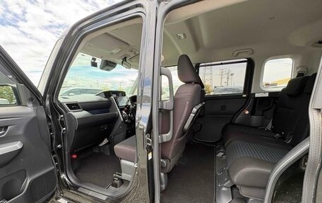 Toyota Roomy I, 2023 год, 1 070 000 рублей, 16 фотография