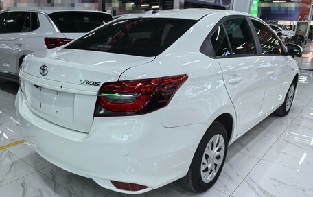 Toyota Vios III, 2022 год, 1 100 898 рублей, 4 фотография