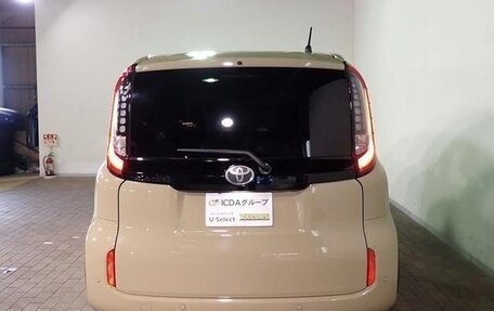 Toyota Sienta, 2022 год, 1 230 000 рублей, 5 фотография