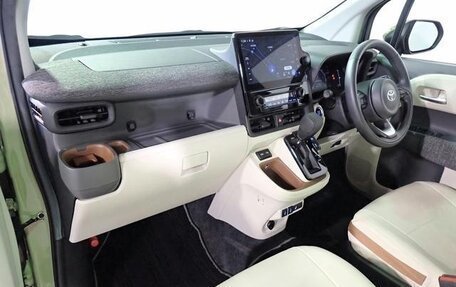 Toyota Sienta, 2022 год, 1 230 000 рублей, 16 фотография