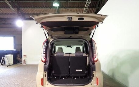 Toyota Sienta, 2022 год, 1 230 000 рублей, 21 фотография