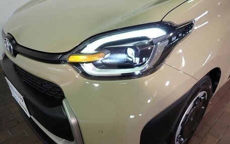 Toyota Sienta, 2022 год, 1 230 000 рублей, 23 фотография
