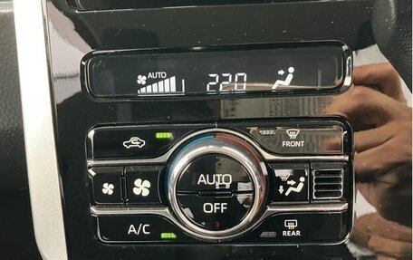 Toyota Roomy I, 2023 год, 990 000 рублей, 15 фотография