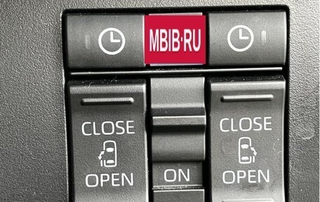 Toyota Roomy I, 2023 год, 990 000 рублей, 16 фотография