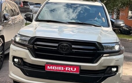 Toyota Land Cruiser 200, 2020 год, 8 300 000 рублей, 1 фотография