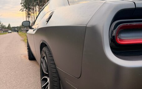 Dodge Challenger III рестайлинг 2, 2015 год, 2 750 000 рублей, 17 фотография