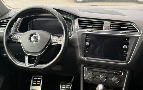 Volkswagen Tiguan II, 2018 год, 2 349 000 рублей, 3 фотография