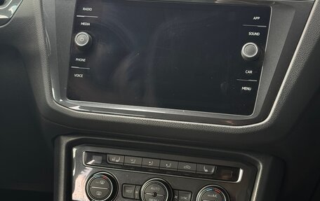 Volkswagen Tiguan II, 2018 год, 2 349 000 рублей, 20 фотография