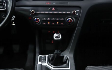 KIA Sportage IV рестайлинг, 2018 год, 1 990 000 рублей, 15 фотография