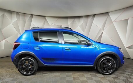 Renault Sandero II рестайлинг, 2017 год, 1 049 000 рублей, 6 фотография