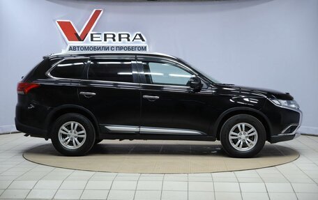 Mitsubishi Outlander III рестайлинг 3, 2016 год, 1 390 000 рублей, 4 фотография