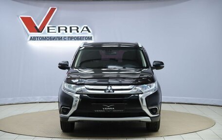 Mitsubishi Outlander III рестайлинг 3, 2016 год, 1 390 000 рублей, 2 фотография