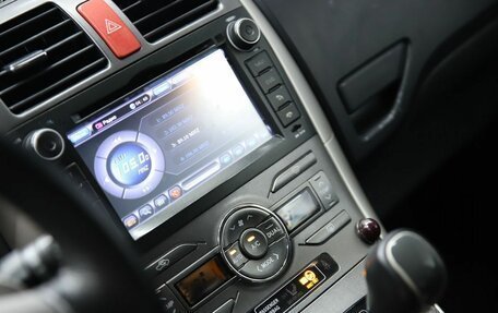 Toyota Auris II, 2007 год, 690 000 рублей, 13 фотография