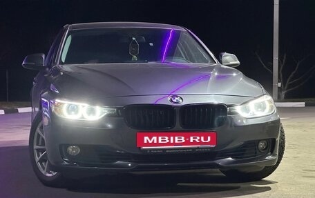 BMW 3 серия, 2013 год, 1 995 000 рублей, 12 фотография
