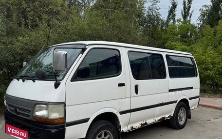 Toyota HiAce H100, 2001 год, 460 000 рублей, 3 фотография