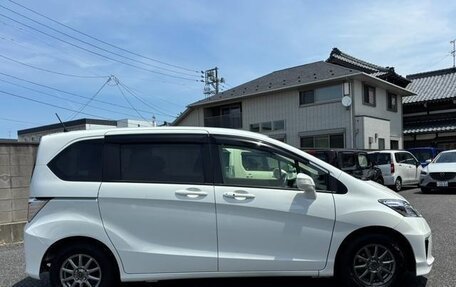 Honda Freed I, 2016 год, 886 000 рублей, 5 фотография