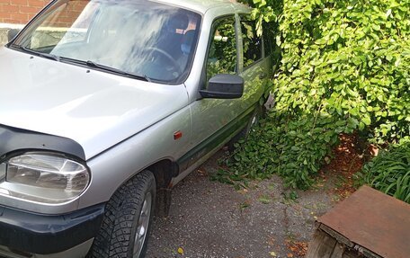 Chevrolet Niva I рестайлинг, 2004 год, 260 000 рублей, 5 фотография