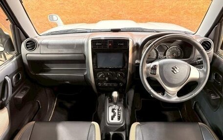Suzuki Jimny, 2015 год, 675 000 рублей, 13 фотография