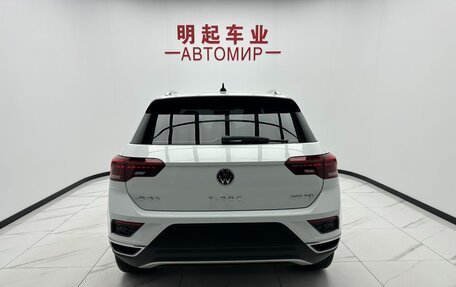 Volkswagen T-Roc I, 2022 год, 1 470 000 рублей, 6 фотография