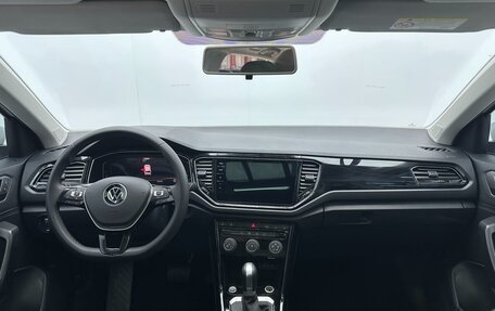 Volkswagen T-Roc I, 2022 год, 1 470 000 рублей, 7 фотография