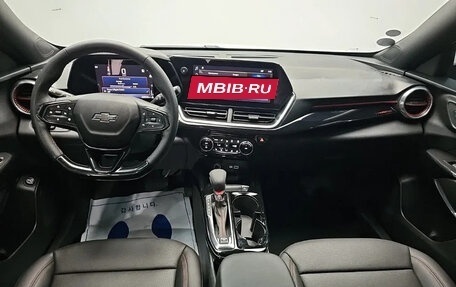 Chevrolet Trax, 2023 год, 1 300 000 рублей, 6 фотография