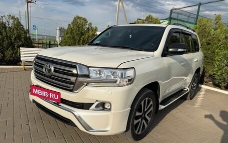 Toyota Land Cruiser 200, 2015 год, 5 750 000 рублей, 8 фотография