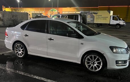 Volkswagen Polo VI (EU Market), 2015 год, 700 000 рублей, 3 фотография