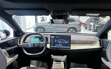 Volvo XC70, 2025 год, 8 000 000 рублей, 7 фотография