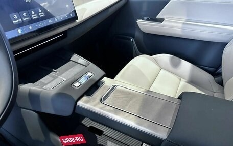 Volvo XC70, 2025 год, 8 000 000 рублей, 10 фотография