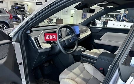 Volvo XC70, 2025 год, 8 000 000 рублей, 8 фотография