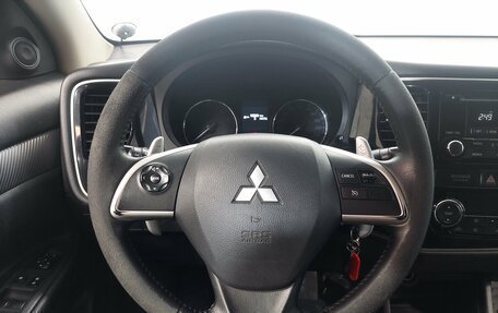 Mitsubishi Outlander III рестайлинг 3, 2012 год, 1 170 000 рублей, 19 фотография