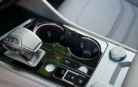 Volkswagen Touareg III, 2026 год, 9 000 000 рублей, 10 фотография