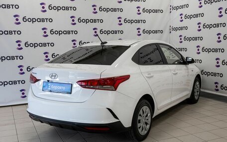 Hyundai Solaris II рестайлинг, 2022 год, 1 620 000 рублей, 6 фотография