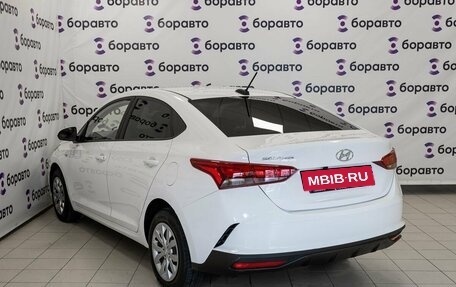 Hyundai Solaris II рестайлинг, 2022 год, 1 620 000 рублей, 4 фотография