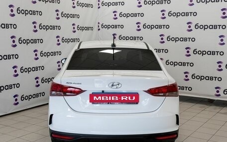 Hyundai Solaris II рестайлинг, 2022 год, 1 620 000 рублей, 5 фотография