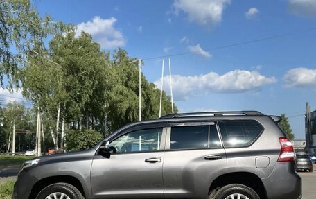Toyota Land Cruiser Prado 150 рестайлинг 2, 2014 год, 3 000 000 рублей, 4 фотография