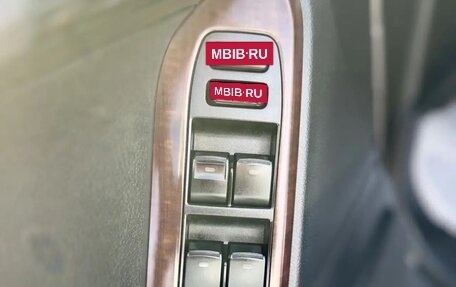 Toyota Land Cruiser Prado 150 рестайлинг 2, 2014 год, 3 000 000 рублей, 25 фотография