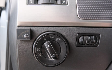 Volkswagen Touareg III, 2006 год, 899 000 рублей, 18 фотография