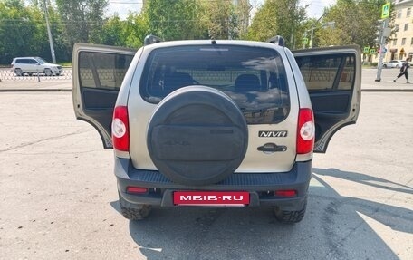 Chevrolet Niva I рестайлинг, 2011 год, 400 000 рублей, 4 фотография