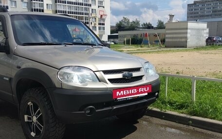 Chevrolet Niva I рестайлинг, 2011 год, 400 000 рублей, 11 фотография