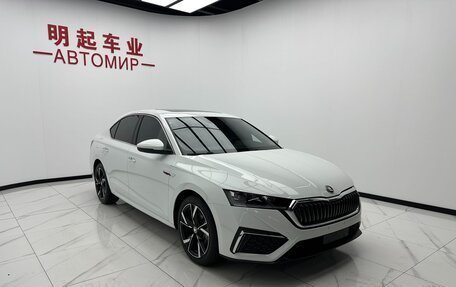 Skoda Octavia IV, 2023 год, 2 000 000 рублей, 2 фотография