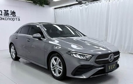 Mercedes-Benz A-Класс, 2023 год, 1 650 000 рублей, 3 фотография