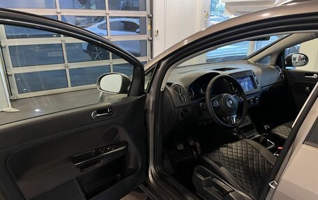 Volkswagen Golf Plus II, 2012 год, 590 000 рублей, 21 фотография
