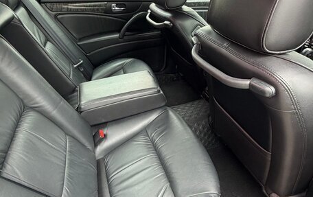 Nissan Gloria XI, 1999 год, 1 700 000 рублей, 6 фотография